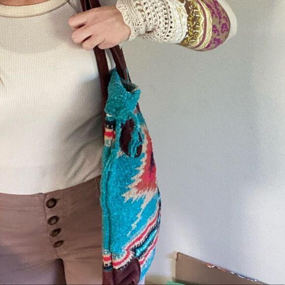 NWT Santa Fe Tote - Picture 4 of 5